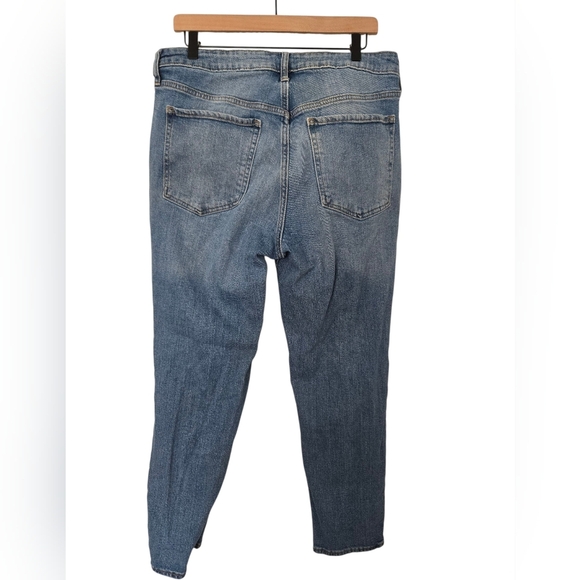 Old Navy Distressed Ankle Jeans - Size 14 - Picture 2 of 3